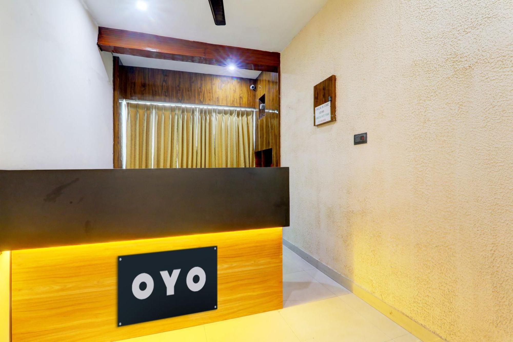 Hotel O Sr Grand Горакпур Екстериор снимка